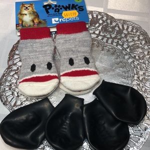 Dog’s socks and boots (balloon)
